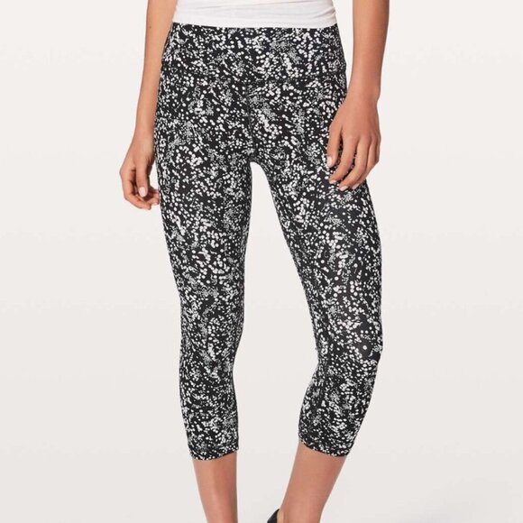 Lululemon Align Crop *21" Chirasu Black - Picture 7 of 7